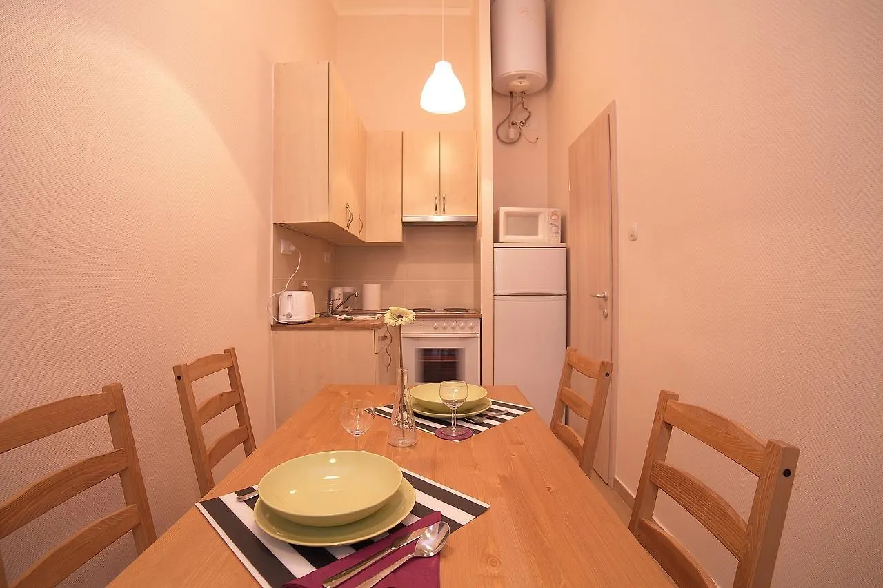 Opera Apartments Budapest 0*,